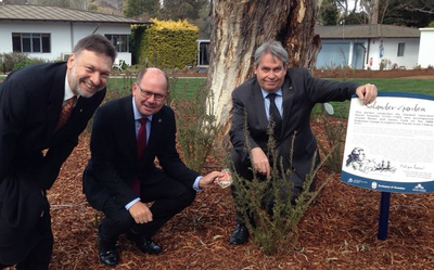 Daniel Solander honoured with garden at the Swedish Embassy